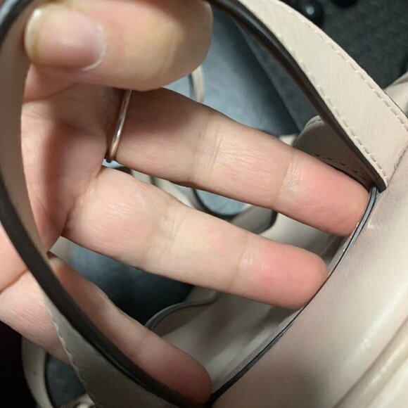 - Michael kors back pack pink with studs - Picture 9 of 13